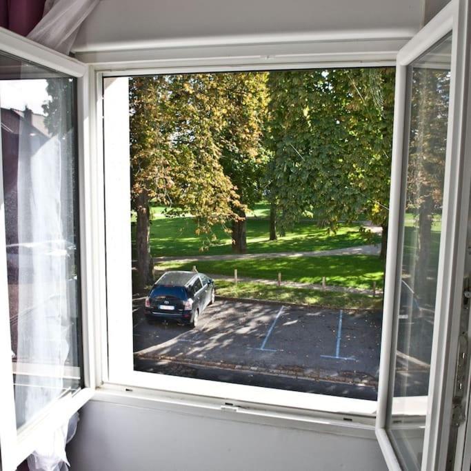 Gite 65 M2 200 M Gare T-G-V 400 M Centre-Ville Grand Parking 250 Places Gratuit Face Au Logement Arras Luaran gambar